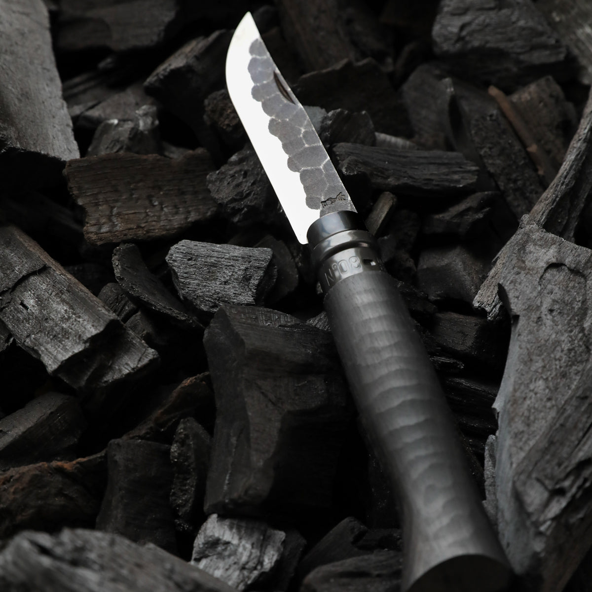 Couteau Opinel #8 Forgé Ébène-Ebony
- Plein air Entrepôt