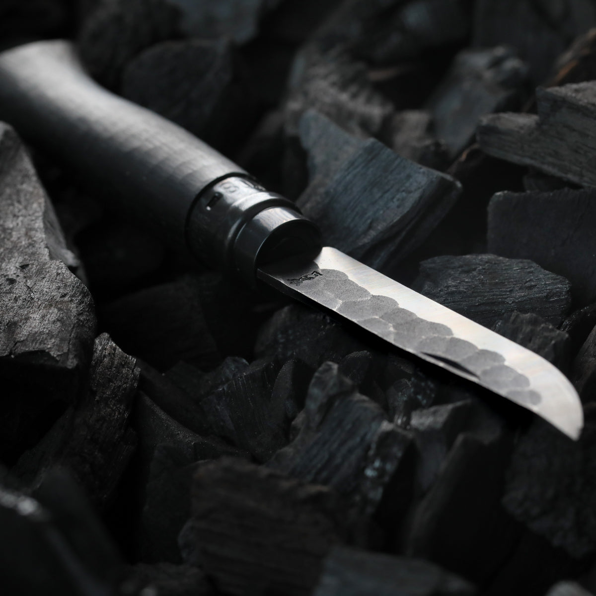 Couteau Opinel #8 Forgé Ébène-Ebony
- Plein air Entrepôt