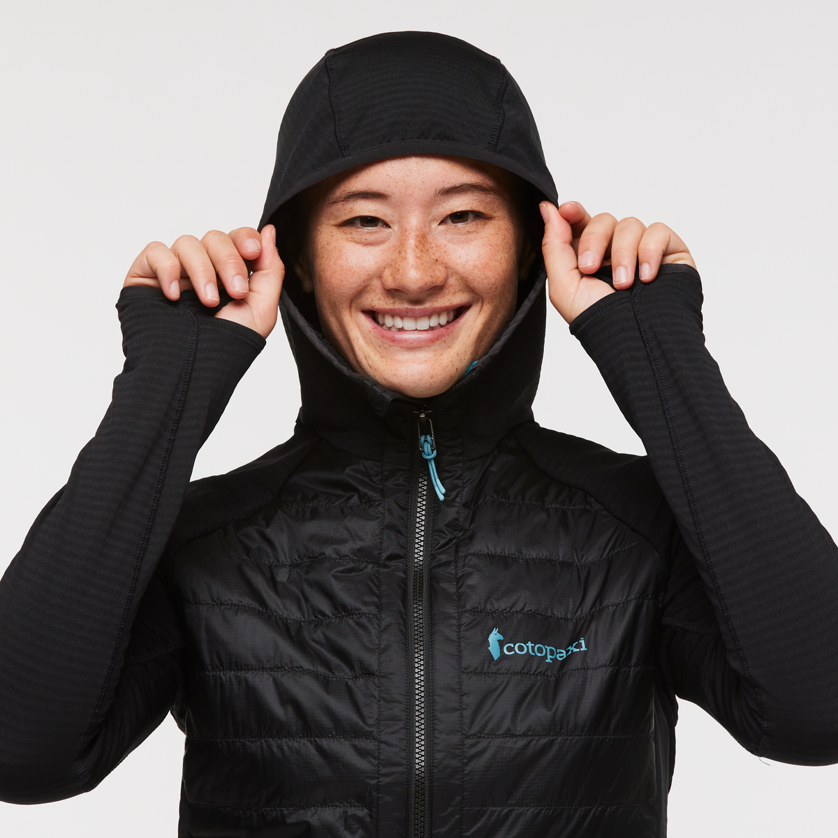 Manteau à capuchon Cotopaxi Capa Hybrid Isolé Femmes - Plein Air Entrepôt